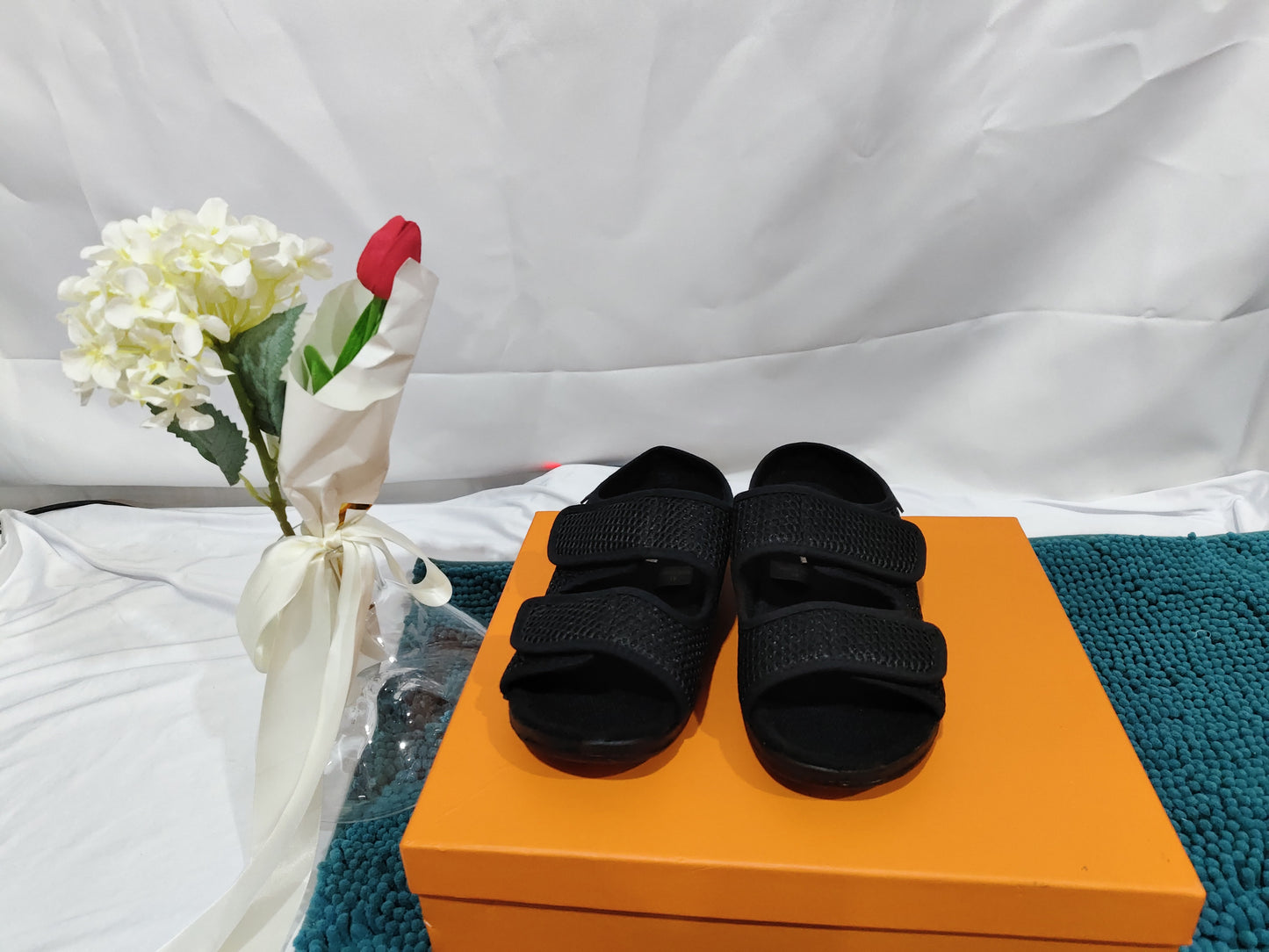 Wide Puffy Fat Big Foot Bone Adjustable Rubber Foam Bottom Loose Slippers